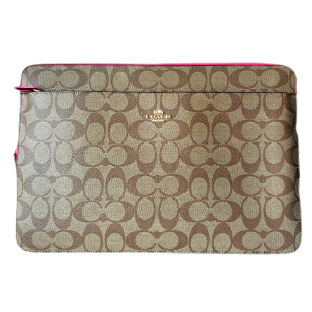 ❗SOLD❗❤Coach | Laptop Sleeve In Colorblock Signature - Picture 2 of 16